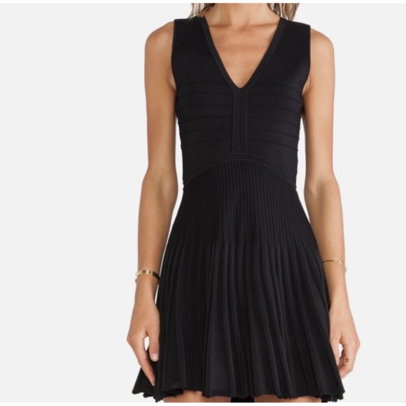 Diane Von Furstenberg Dresses & Skirts - Diane von Furstenberg Pleated Bandage Fit & Flar Little Black Dress M DVF LBD